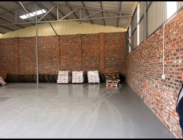 540M² WAREHOUSE TO LET IN POMONA